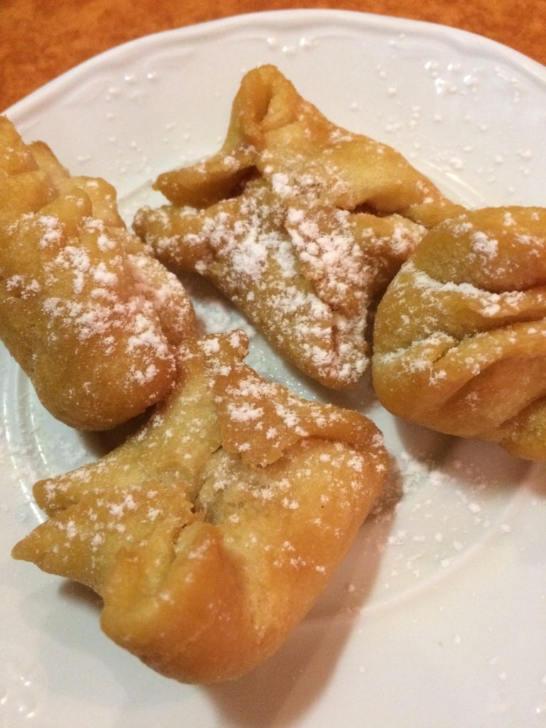 Beignets aux fruits secs (figue et abricot)