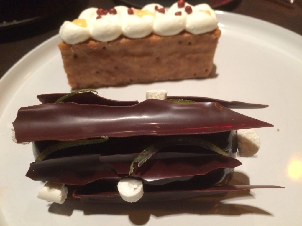 Millefeuille café au caramel miso vanille Bûche cédrat et yuzu