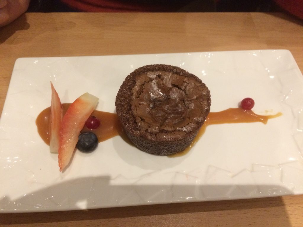 Gâteau fondant au chocolat, caramel au beurre salé