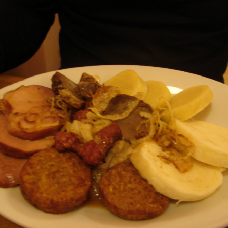 assiette traditionnelle tchèque
